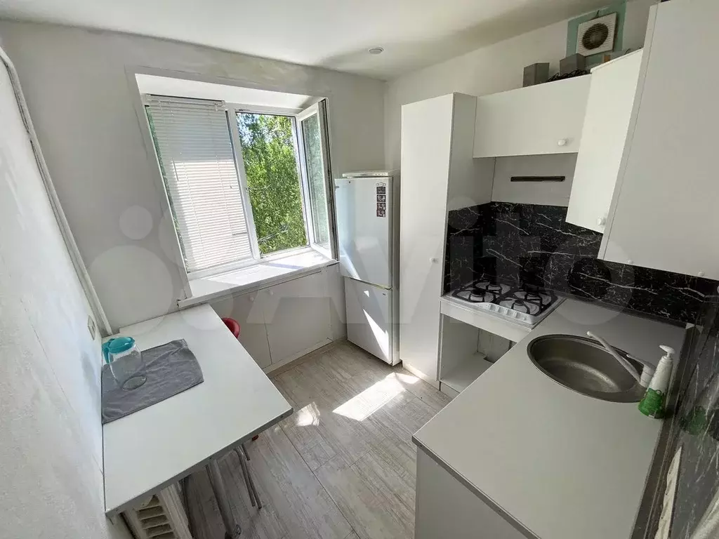 1-к. квартира, 30 м, 5/5 эт. - Фото 0