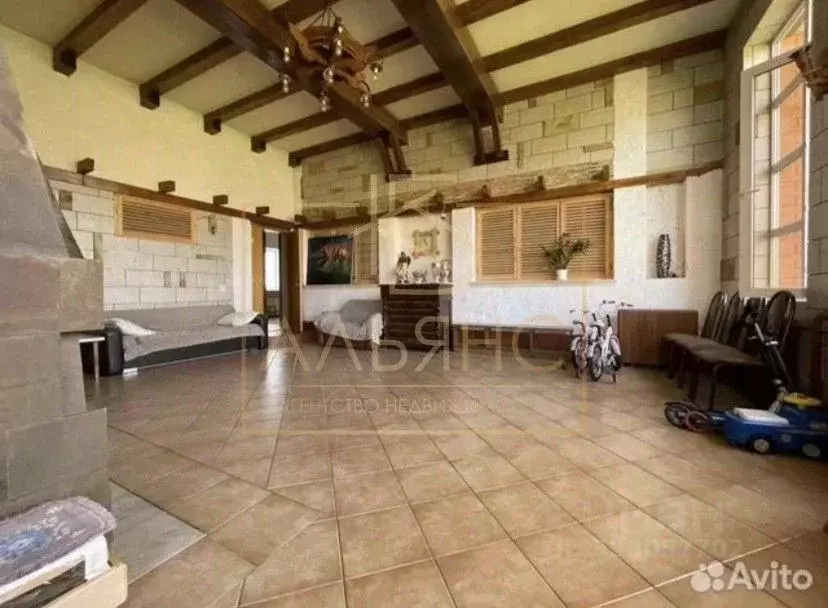 Дом в Северная Осетия, Владикавказ пл. Свободы (200 м) - Фото 1