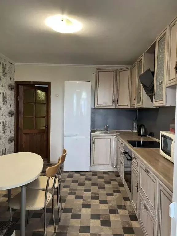 1-к кв. Брянская область, Брянск ул. Ромашина, 32 (52.6 м) - Фото 2