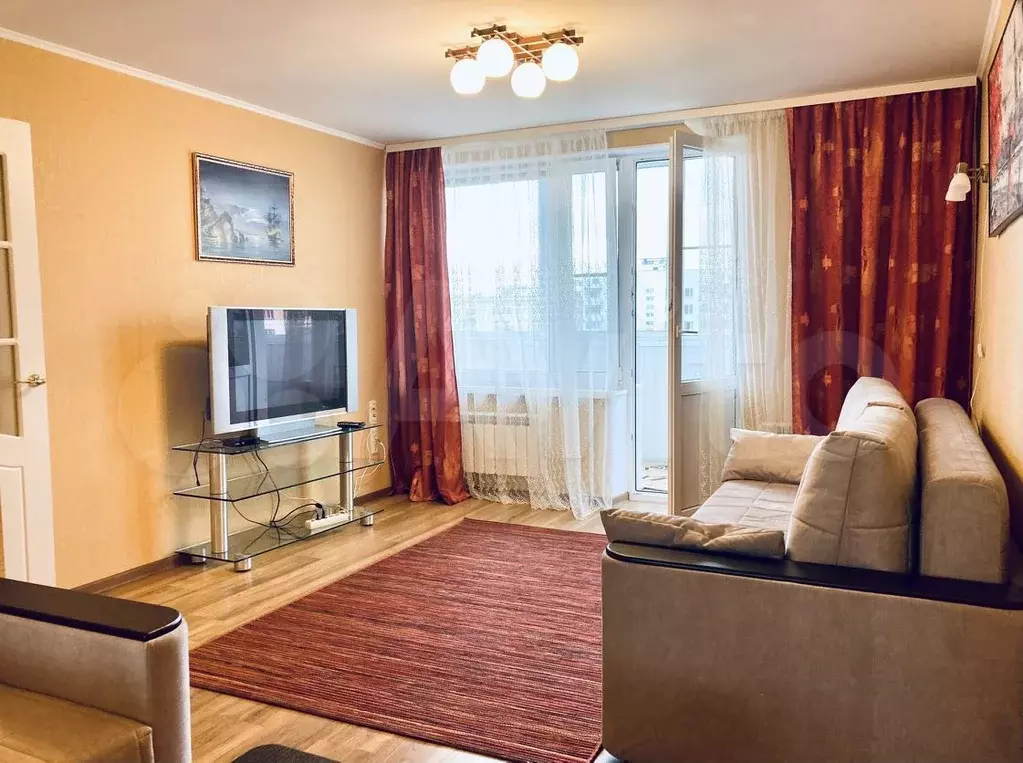 1-к. квартира, 40 м, 9/16 эт. - Фото 0