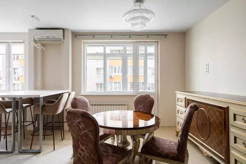 Продается 4-комнатная квартира - Фото 2