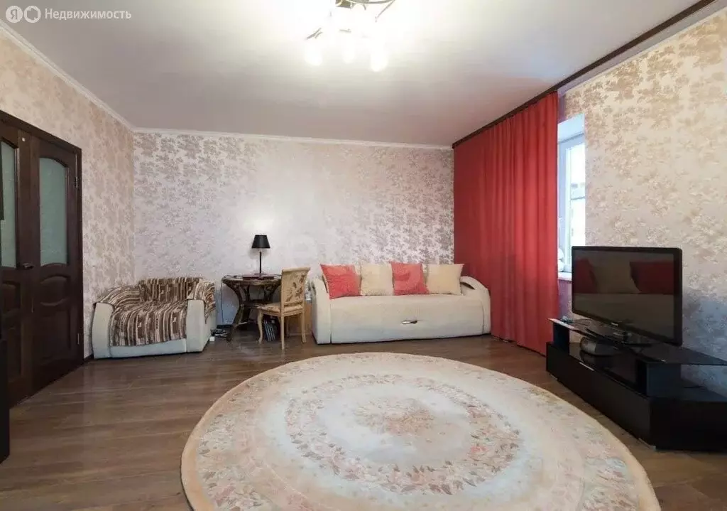 2-комнатная квартира: Тобольск, улица Розы Люксембург, 6/2 (75 м) - Фото 2