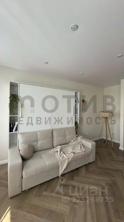 Студия Тюменская область, Тюмень ул. Краснооктябрьская, 8 (33.3 м) - Фото 1