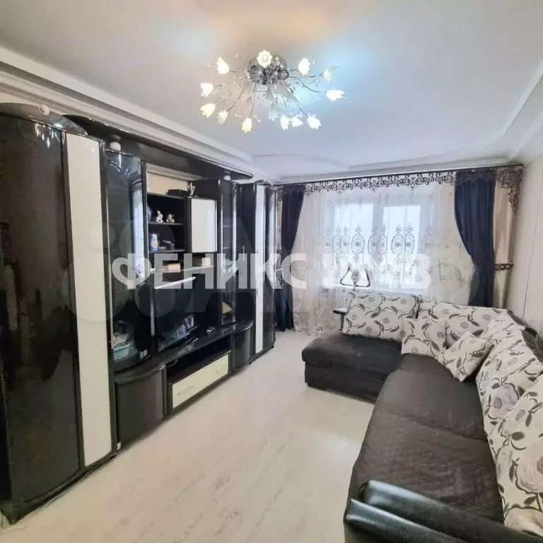 1-к. квартира, 46 м, 3/6 эт. - Фото 0