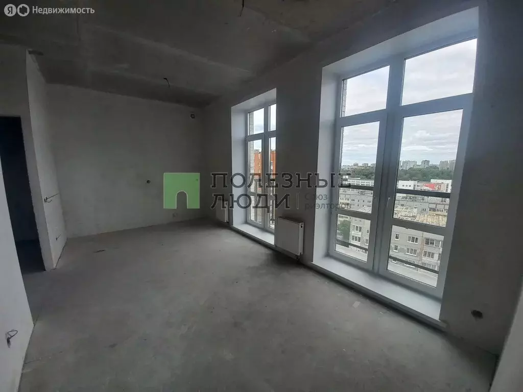 3-комнатная квартира: Ижевск, Университетская улица, 6к2 (54 м) - Фото 0