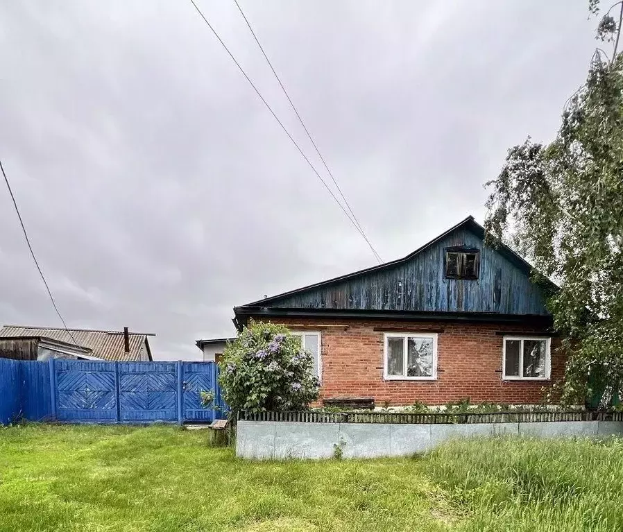 Дом в Омская область, Любинский район, с. Новоархангелка Заречная ул. ... - Фото 1