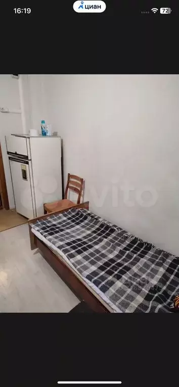 Комната 16 м в 8-к., 3/3 эт. - Фото 1