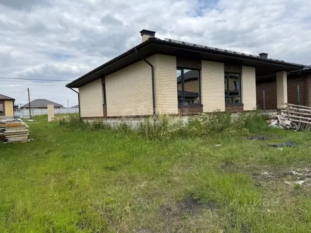 Дом в Ставропольский край, Шпаковский муниципальный округ, с. Татарка ... - Фото 1