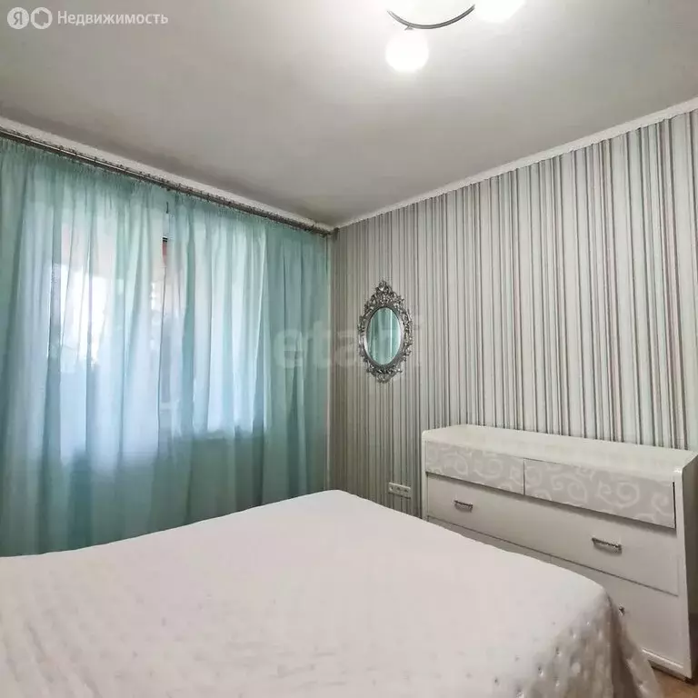 3-комнатная квартира: Тольятти, улица Свердлова, 4 (68 м) - Фото 1