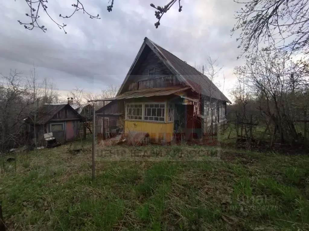 Дом в Ленинградская область, Кингисеппский район, Котельское с/пос, д. ... - Фото 0
