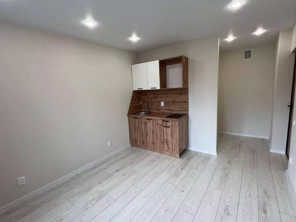 Студия Новгородская область, Великий Новгород ул. Саши Устинова, 5 ... - Фото 1