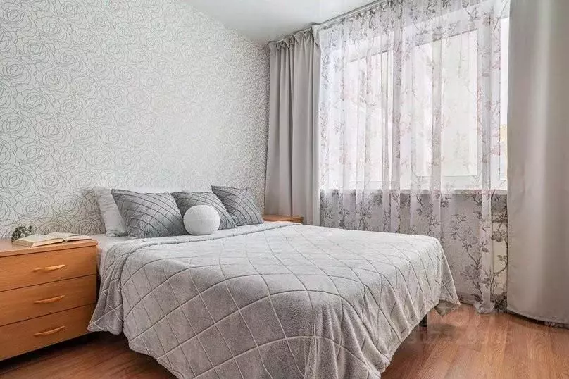 3-к кв. Свердловская область, Екатеринбург ул. Калинина, 10 (85.0 м) - Фото 1