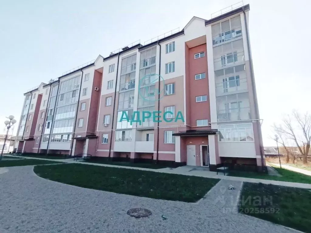 2-к кв. Белгородская область, Новый Оскол Гражданская ул., 26Б (54.0 ... - Фото 1