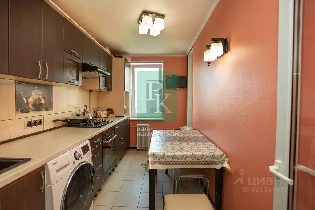 3-к кв. Севастополь просп. Генерала Острякова, 141Б (73.0 м) - Фото 1