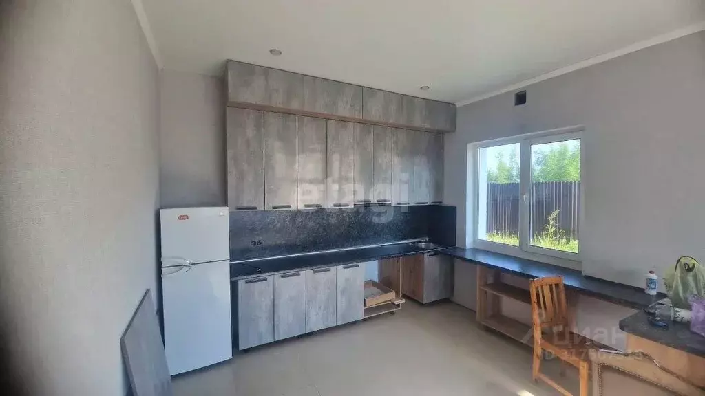 Дом в Сахалинская область, Южно-Сахалинск пер. Виктория, 5 (295 м) - Фото 1