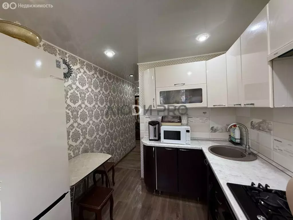 3-комнатная квартира: Энгельс, проспект Строителей, 43 (59.3 м) - Фото 1