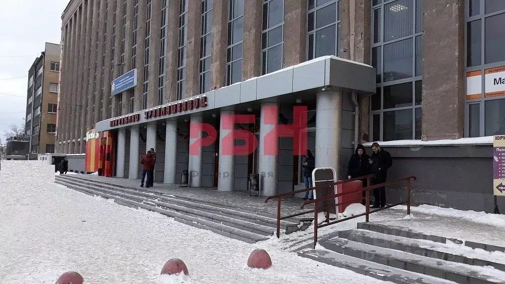 Помещение свободного назначения в Свердловская область, Екатеринбург ... - Фото 1