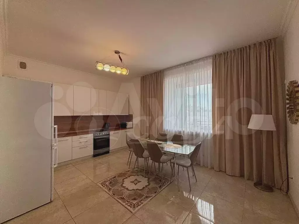 3-к. квартира, 135 м, 4/6 эт. - Фото 1