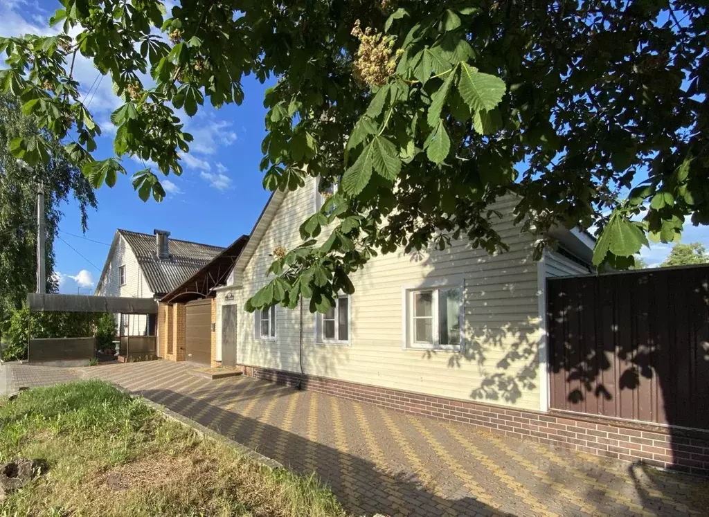 Дом в Калужская область, Калуга Луговая ул., 6 (100 м) - Фото 1