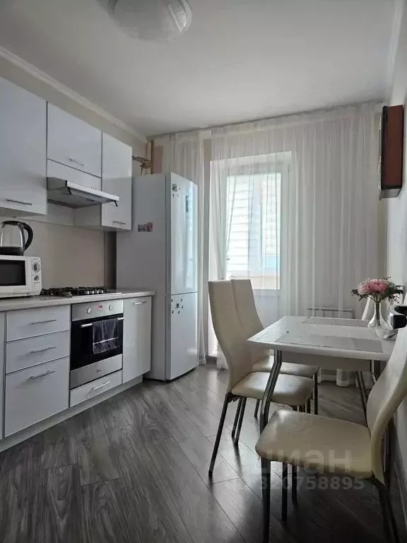 1-к кв. Татарстан, Альметьевск Алсу мкр, ул. Рината Галеева, 31 (35.0 ... - Фото 1