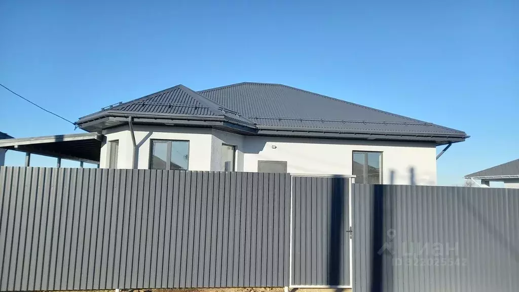 Коттедж в Свердловская область, Сысертский муниципальный округ, с. ... - Фото 1