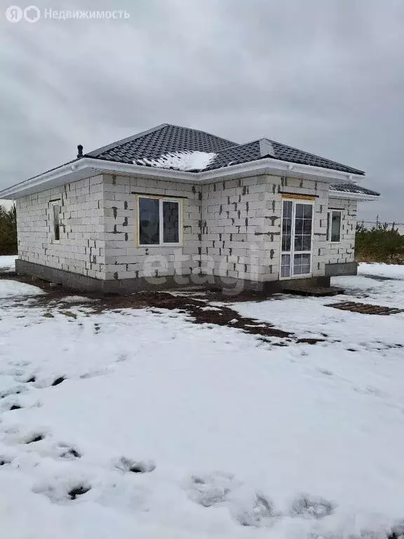 Дом в село Озёрки, Просторная улица (102.7 м) - Фото 1