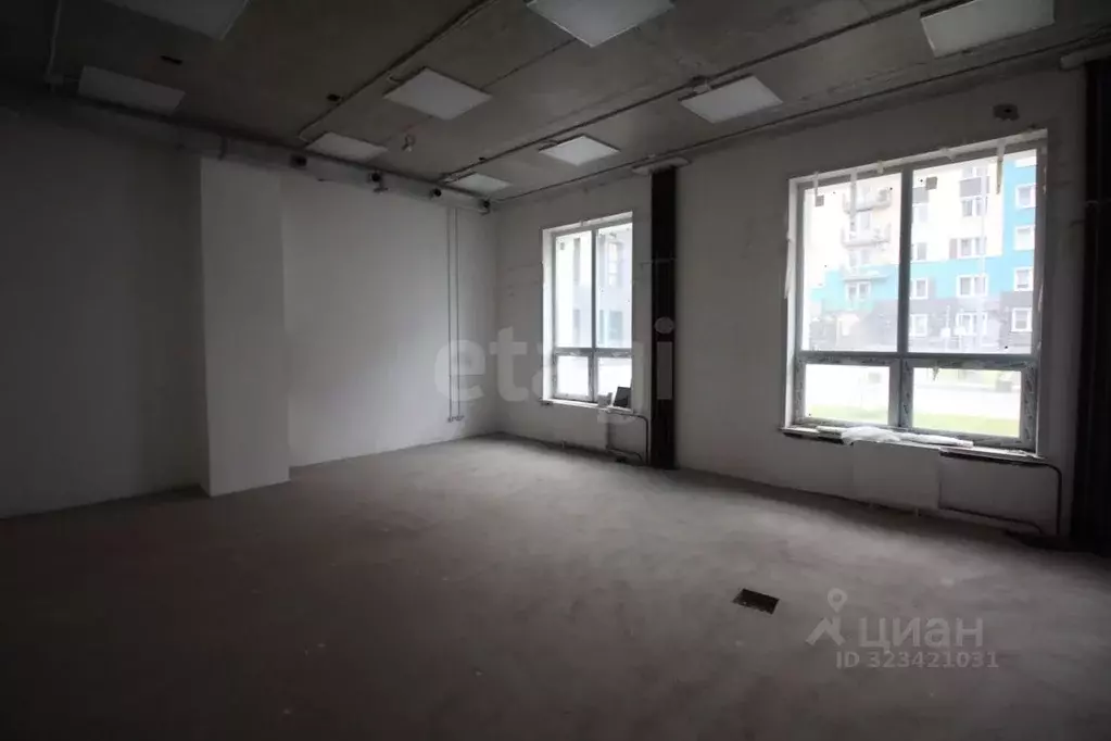 Помещение свободного назначения в Красноярский край, Красноярск ул. ... - Фото 1