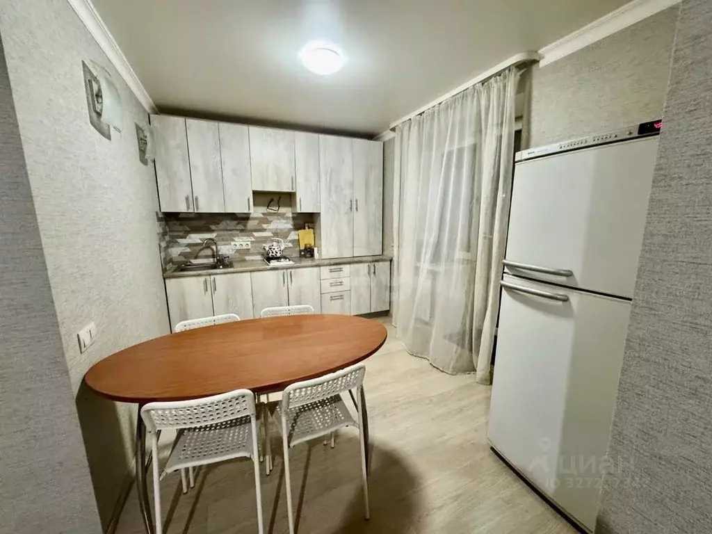 2-к кв. Самарская область, Самара Краснодонская ул., 30а (68.3 м) - Фото 1