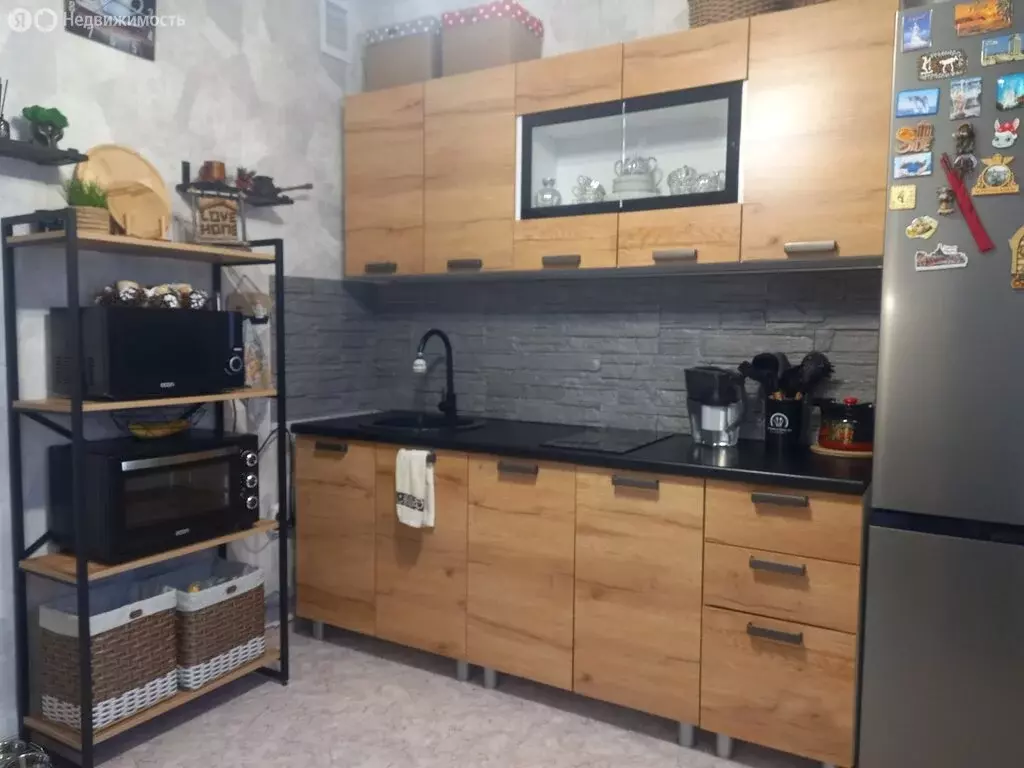 3-комнатная квартира: Новодвинск, улица Добровольского, 9 (80.6 м) - Фото 1