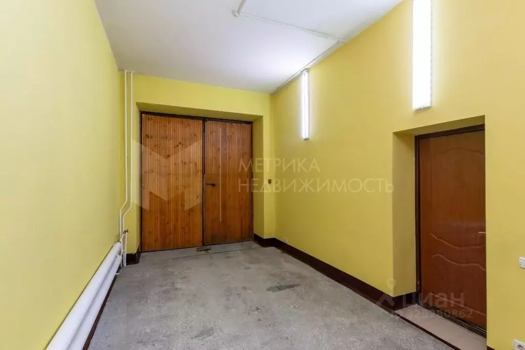 Офис в Тюменская область, Тюмень ул. Чернышевского, 2Бк9 (215 м) - Фото 1