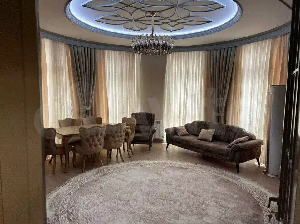 3-к. квартира, 135 м, 7/9 эт. - Фото 0