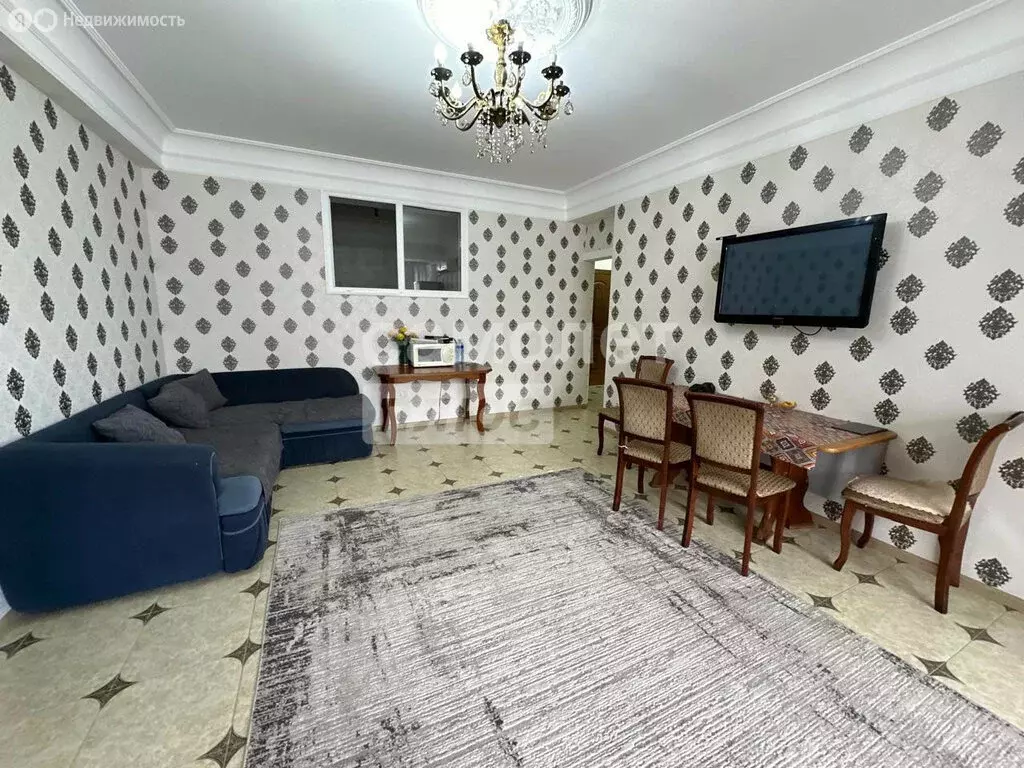 2-комнатная квартира: Махачкала, проспект Петра I, 2 (97 м) - Фото 1