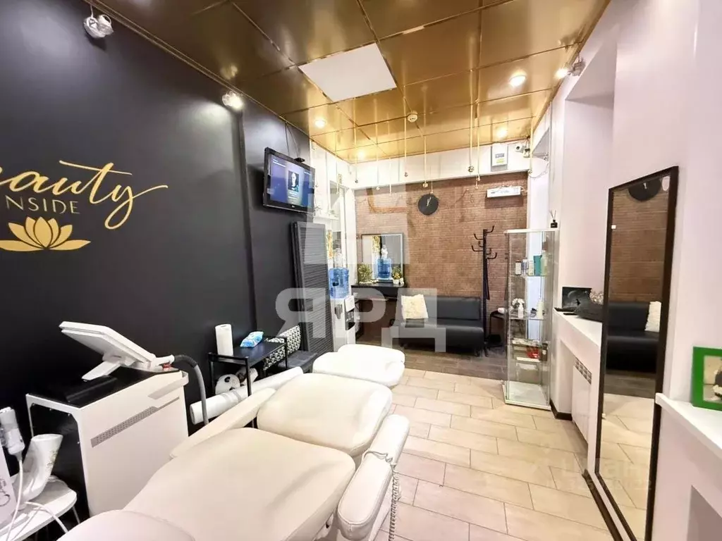 Помещение свободного назначения в Ростовская область, Таганрог ул. ... - Фото 1