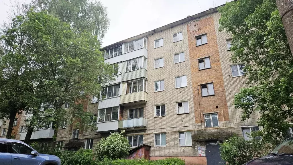 3-к кв. Смоленская область, Сафоново 2-й мкр, 30 (58.1 м) - Фото 0