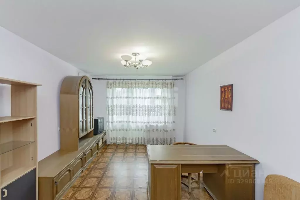 1-к кв. Тюменская область, Тюмень Олимпийская ул., 37 (45.0 м) - Фото 0