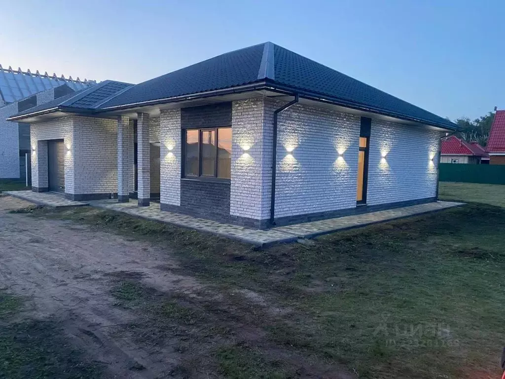 Коттедж в Омская область, Омский район, с. Усть-Заостровка ул. ... - Фото 2