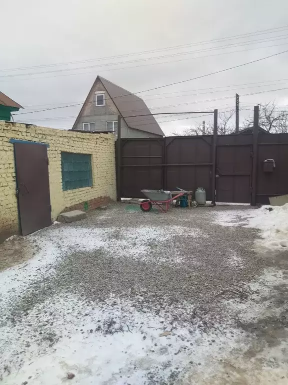 Дом в Саратовская область, Энгельс ул. Пугачева, 19 (102 м) - Фото 1