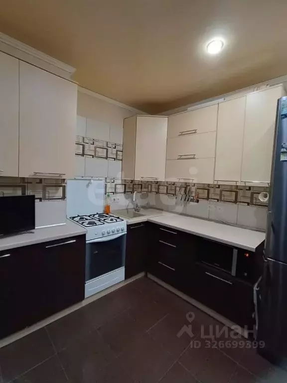 2-к кв. Севастополь ул. Симонок, 53 (52.4 м) - Фото 1