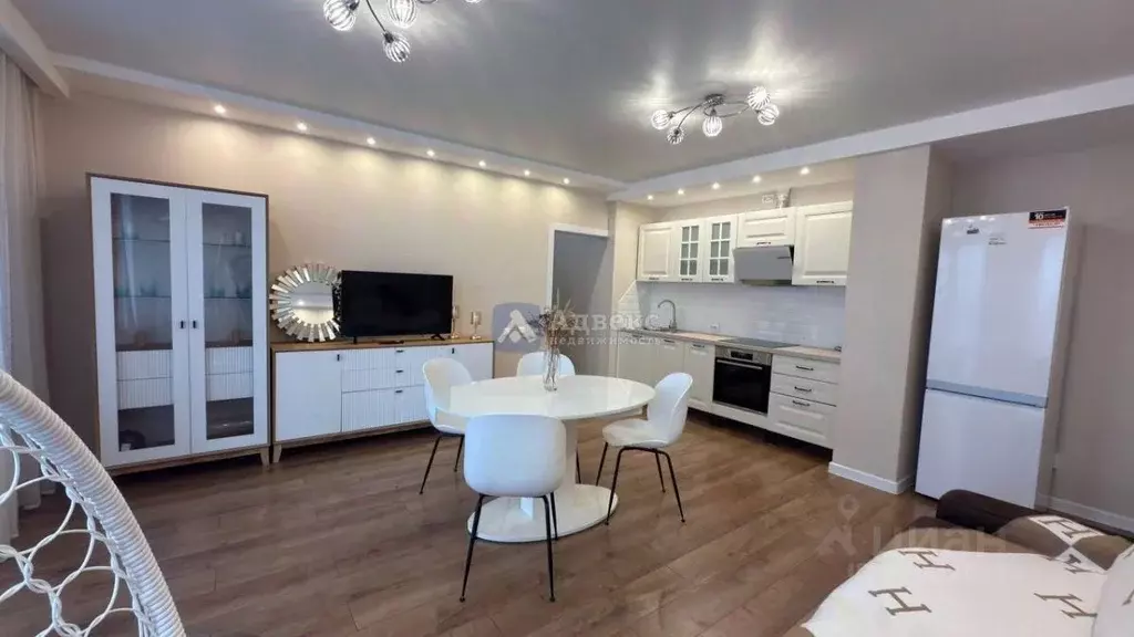 1-к кв. Тюменская область, Тюмень ул. Николая Никитина, 10 (56.0 м) - Фото 1