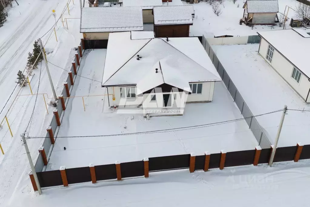 Дом в Челябинская область, Сосновский муниципальный округ, с. ... - Фото 1