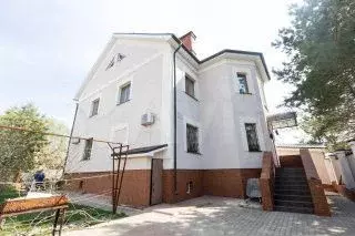 Дом 326,8 м на участке 9,1 сот. - Фото 0