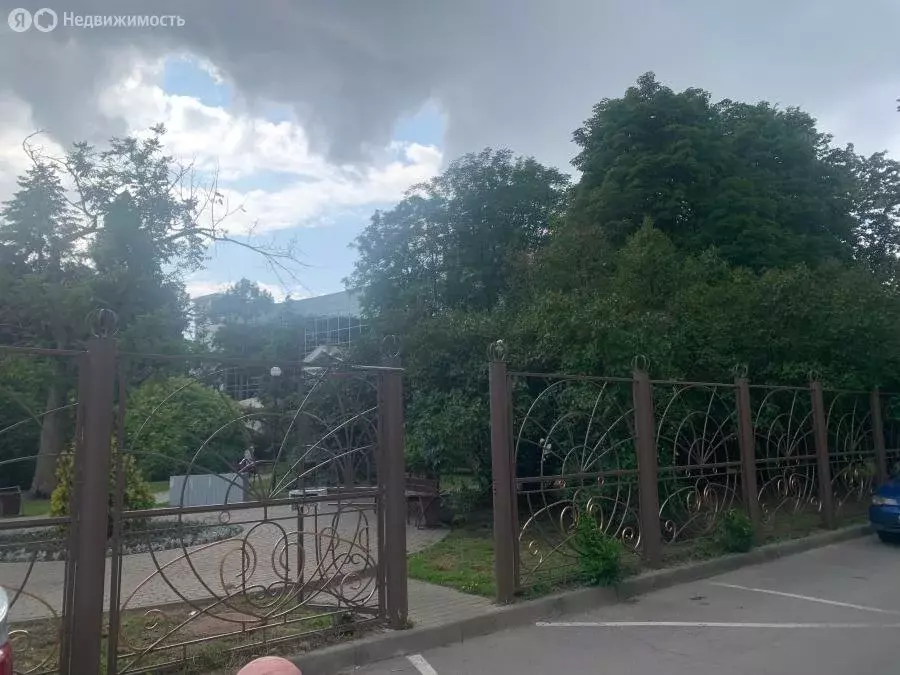 1-комнатная квартира: Воронеж, улица Дзержинского, 4 (58 м) - Фото 0