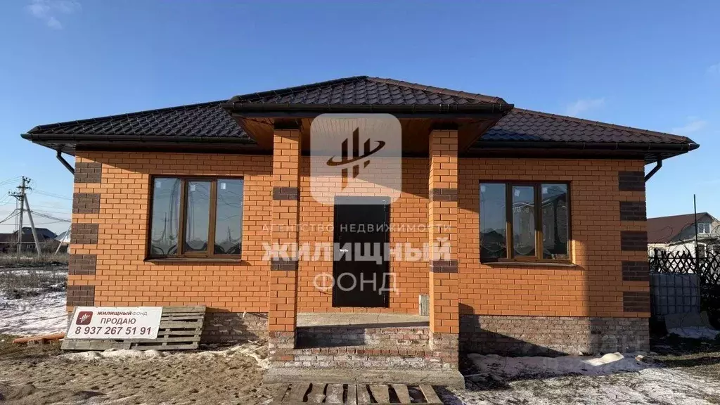 Дом в Саратовская область, Энгельсский район, Новопушкинское ... - Фото 1