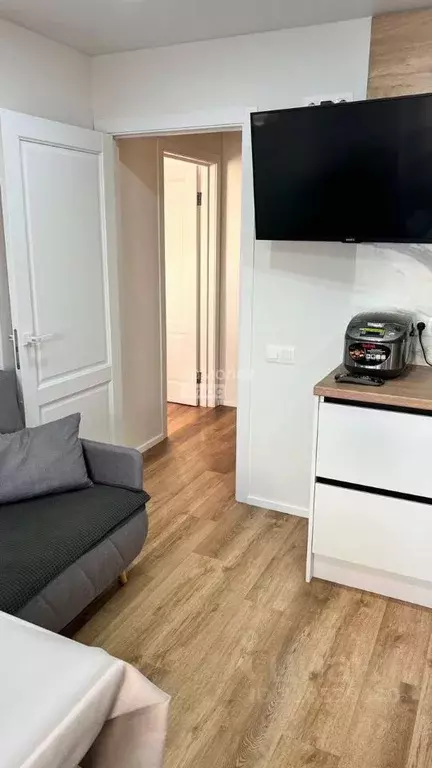 1-к кв. Омская область, Омск бул. Архитекторов, 8к1 (40.0 м) - Фото 1