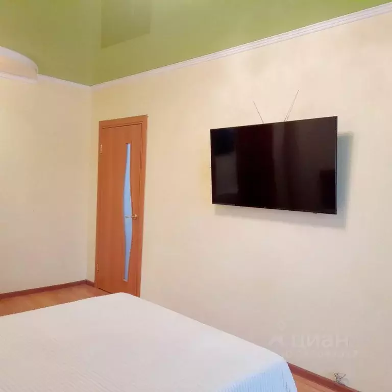2-к кв. Тюменская область, Тобольск 8-й мкр, 16 (52.0 м) - Фото 0