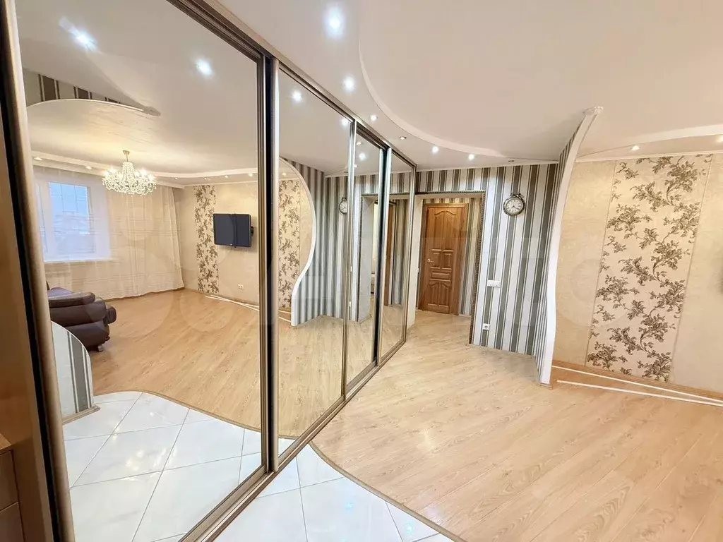 3-к. квартира, 71 м, 6/10 эт. - Фото 0