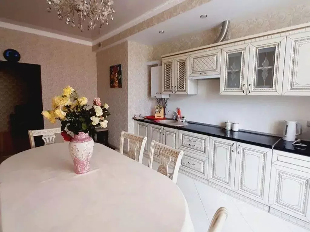 1-к кв. Ставропольский край, Пятигорск ул. Бунимовича, 15к1 (64.0 м) - Фото 1