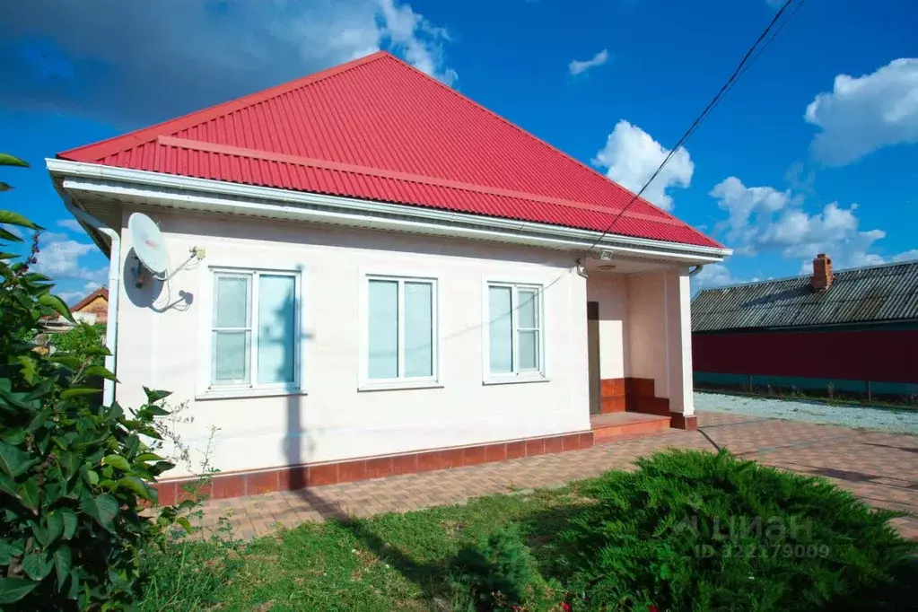 Дом в Краснодарский край, Славянск-на-Кубани Краснодарская ул. (104 м) - Фото 1