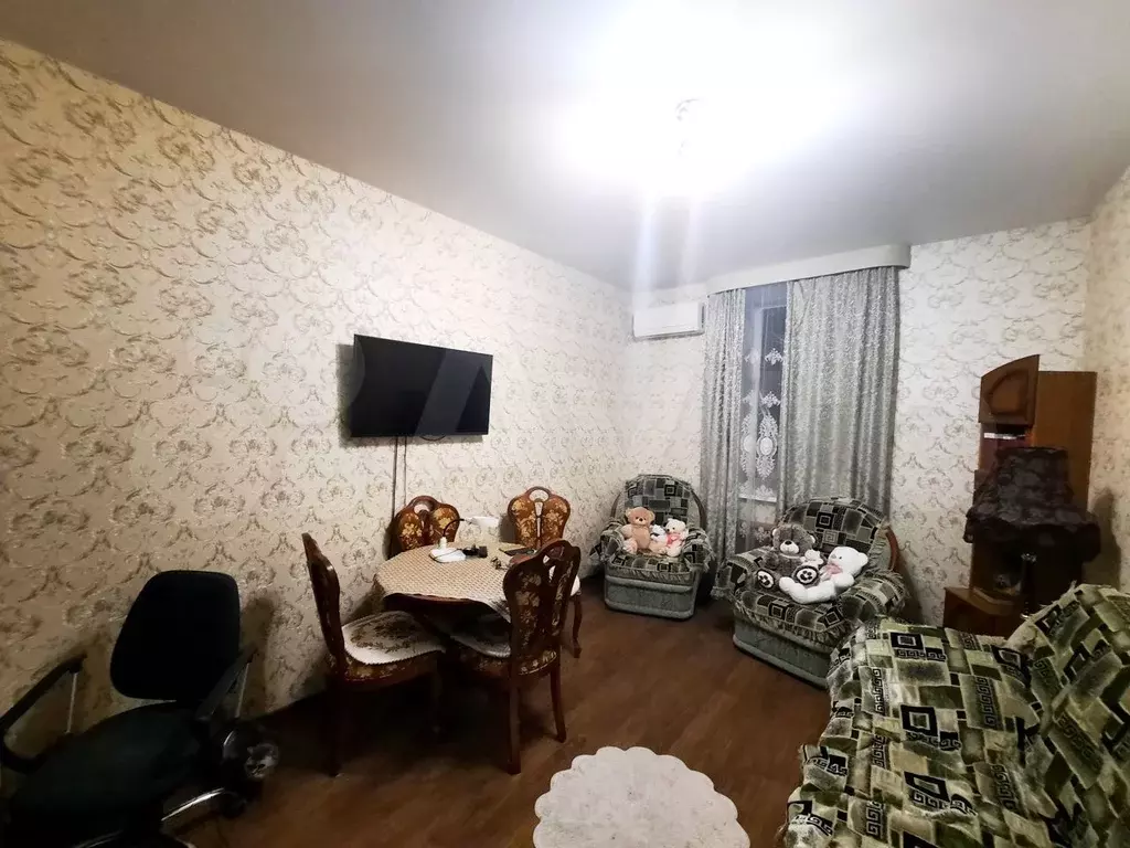 2-к. квартира, 60м, 1/2эт. - Фото 0