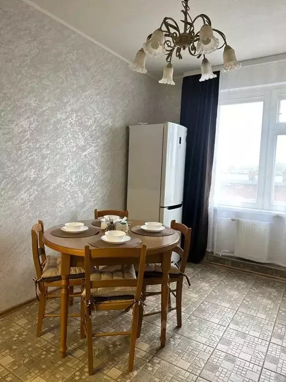 2-к кв. Новгородская область, Великий Новгород Октябрьская ул., 10 ... - Фото 0